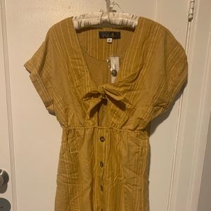 NWT Francesca’s spring dress.